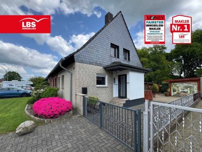 Ruhig und dennoch zentral - Haus mit Garten, 2 Gartenhäusern und Pool!