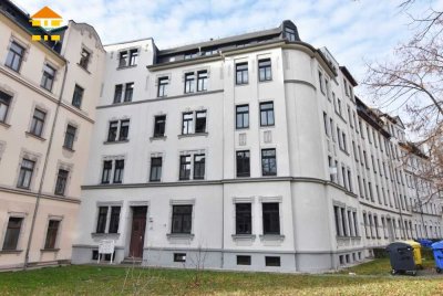 Möblierte 2-Raum-Wohnung mit Balkon im gepflegten Mehrfamilienhaus!