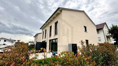 Neubau-Einfamilienhaus mit Garten in Königsbach