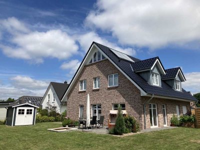 Neuwertige Doppelhaushälfte mit schönem Garten - Südlage in Brokstedt