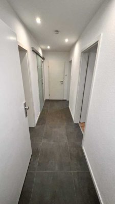 Erstbezug nach Sanierung mit EBK und Balkon: freundliche 3-Zimmer-Wohnung in Enkenbach-Alsenborn