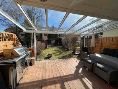 Puchheim/Bhf: modern renoviertes Split-Level-Familienhaus:6 Zimmer+3 Bäder+Gäste-WC+neue EBK+Parkett