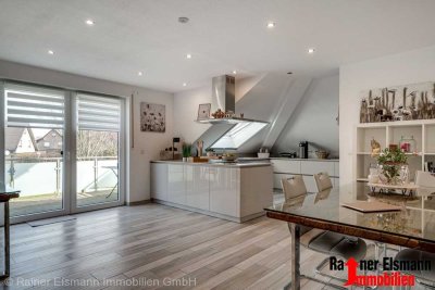 Bedburg-Hau: Moderne ETW in ruhigem Zweifamilienhaus mit Balkon, Garage + Erdwärmepumpe