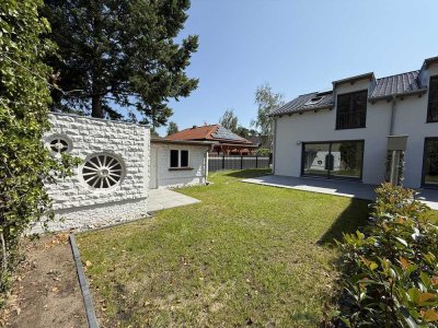 Erstbezug: Doppelhaushälfte mit gehobener Ausstattung und Garten in Grünheide (Mark)