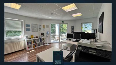 Großzügige 2 Zimmer-Wohnung mit Balkon im Gewerbegebiet Neureut!