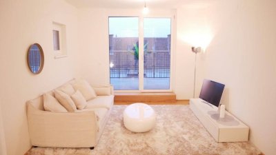 Stilvoll und gemütlich: Gekühlte 2-Zimmer-Wonung mit kleiner Terrasse in ruhiger Lage