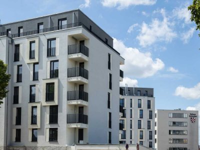 Neubau am Rathaus Schönefeld: Optimal geschnittene 3-Zimmer-Wohnung mit Tageslichtbad und Loggia