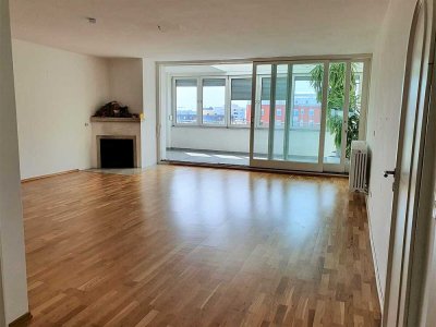 Penthouse mit Kamin und  TG Nähe Luitpoldpark