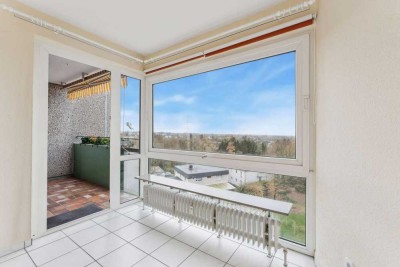 Großzügige, gut aufgeteilte Dreizimmerwohnung mit Spa-Nutzung und Loggia in Haan