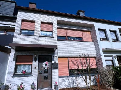 CHARMANTES REIHENMITTELHAUS IN RUHIGER LAGE IN KAMEN-METHLER
