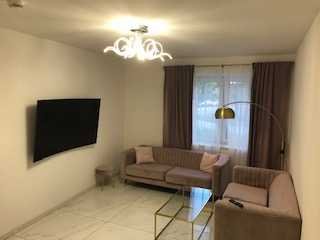 Attraktive, möblierte 3-Zimmer-Wohnung in Top-Lage von Wandsbek zu vermieten!