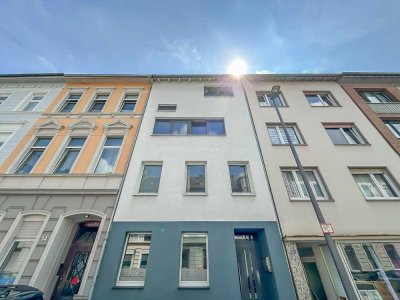 Modernes, großzügiges und saniertes Einfamilienhaus mit Garten!
