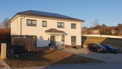 Attraktives Wohnhaus mit Einliegerwohung in Hettenshausen