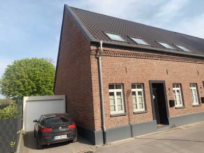 Leben Stadtwaldnah in ehemaliger Hofanlage!