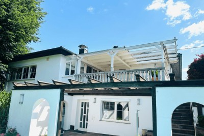 Einzigartiges Refugium mit Pool – Zwei Wohneinheiten, viele Möglichkeiten