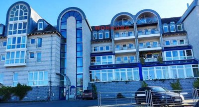 Über den Wolken, interessant geschnittene 4,5 ZKB2Balkone Mais-Whg im 4.OG/DG, Aufzug, TG-Stellpl.