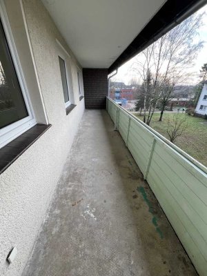Komfortabel geschnittene 3-Zi.-Whg. mit großer Loggia in Altencelle