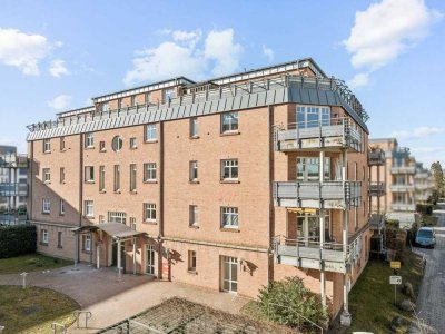 Wohnen nahe Wasser und Natur: 2-Zimmer-Wohnung mit Tiefgaragenstellplatz in Berlin Köpenick