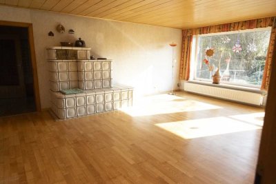 Wohnhaus auf Aussiedlerhof mit vielen Vorzügen (Sauna, Kachelofen, Terrasse, Garten, autobahnnah)