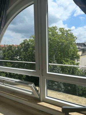 Blick über die List-gepflegte 2 Zimmer Maisonette-Wohnung mit Balkon in der List