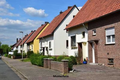 Einfamilien-Doppelhaushälfte, Carport - gute Wohnlage