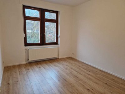 +++ Wohnen hoch über dem Rhein - in Nachbarschaft zur Burg Klopp! 4-Zimmer-Altbauetage mit Dachterra
