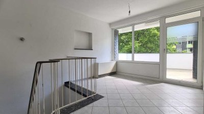 * 3,5 Zimmer Maisonette Wohnung mit Terrasse + Balkon*