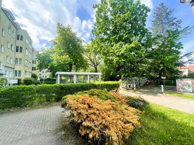 Bezugsfrei: Großzügige 3-Zimmer-Wohnung mit Loggia, nahe Campus und Technologiepark Adlershof
