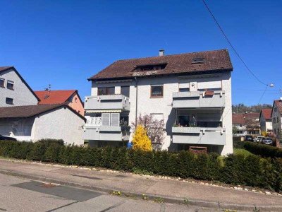 Ideale Gelegenheit! Gemütliche 2 Zimmer-Wohnung mit sonnigem Balkon!
