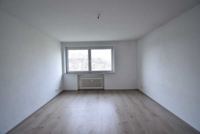 Ruhige Lage! Gepflegte 3-Zi-Whg mit Balkon