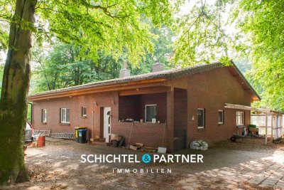 Farge | Bungalow auf Waldgrundstück mit Doppelgarage und Weserblick