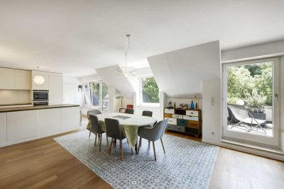 Exklusive Dachgeschosswohnung mit direktem Blick auf den Hirschgarten