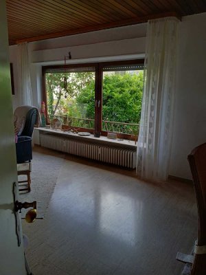 Stilvolle, gepflegte 3-Raum-EG-Wohnung mit Terrasse in Lampertheim