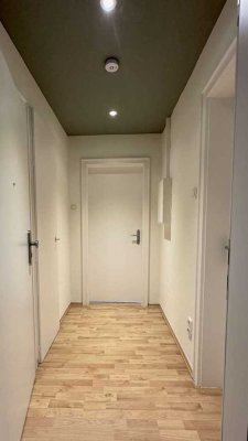 Charmante 2,5 Zimmer DG-Wohnung Festungsblick in Top-Lage