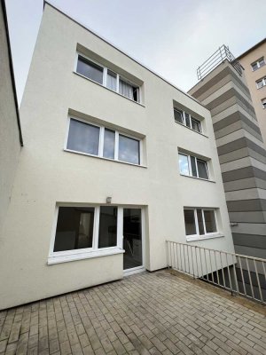 Großzügige und gut geschnittene 4-Zimmer Wohnung + Terrasse in der Hanauer Vorstadt