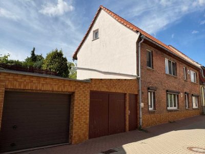 Haus mit traumhaften großem Grundstück