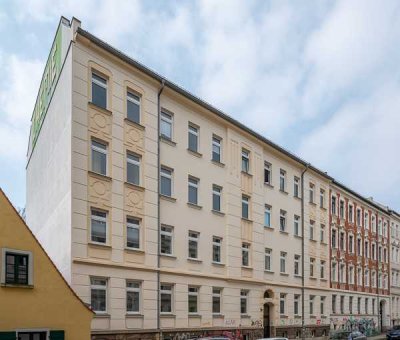 Großzügige 2 Raum Wohnung mit Balkon und Einbauküche