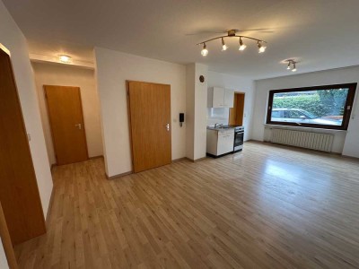 Helle Wohnung mit unendlich viel Platz für Ihr Hobby!