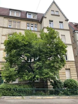Schöne, ruhige 3-Zimmer-Dachgeschosswohnung in Stuttgart
