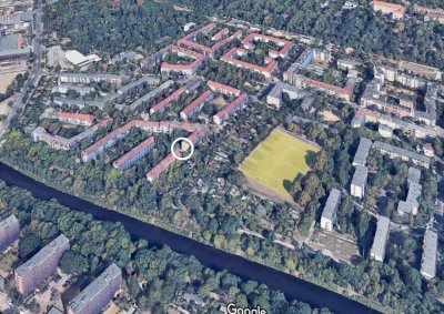 Traumhafte DG-Wohnung mit zwei Terrassen in grüner Lage nahe Teltowkanal