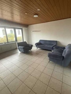 Moderne 3-Zimmer-Wohnung mit Balkon und Garage in Dohr
