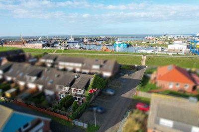 Reihenendhaus mit 2 Ferienwohnungen am Hafen von Norddeich mit neuer Heizungsanlage (2023)
