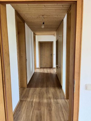Erstbezug nach Sanierung: attraktive 4-Zimmer-Wohnung mit Balkon in Obersüßbach