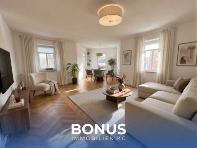 Erstbezug nach Sanierung: Stilvolle 4-Zimmer-Altbauwohnung mit Erker, Stellplatz sowie Solar+ BHKW