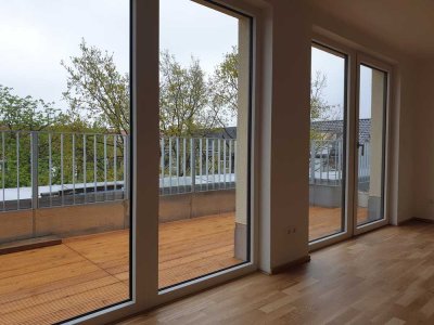 Großes Appartement mit Loftcharakter und Dachterrasse - mitten in der Neustadt