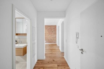 Sanierte, helle Familienwohnung mit XL-Balkon und Küche