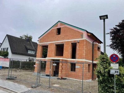 Einfamilienhaus - Rohbau fertiggestellt – Individuell gestalten, flexibel ausbauen!