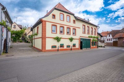 Weingut komplett saniert mit Hof, Terrasse, Wintergarten und Werkstatträume