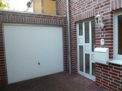 Großzügige helle 3,5 Raum-ETW im EG mit großem Garten, Einbauküche und Garage