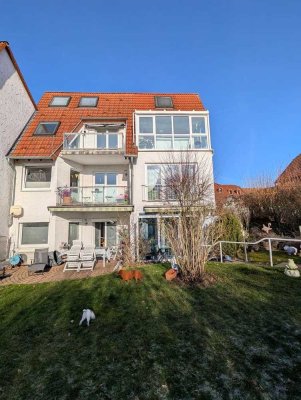 KS-Niederzwehren: Großräumiges Reihenendhaus mit ELW und schönem Garten!